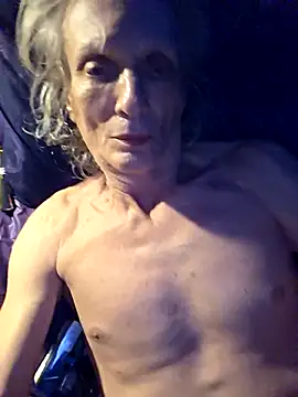 Vonniecd online show from 09/18/25, 10:39