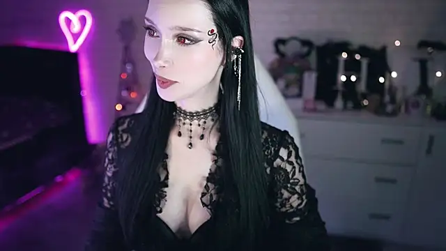 Snapshot of _Uindi_ chatting on 02/17/25, 05:32 Uindi online show from 02/17/25, 05:32