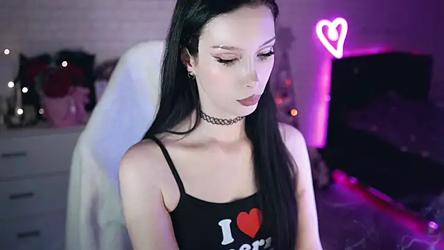 Snapshot of _Uindi_ chatting on 02/23/25, 05:39 Uindi online show from 02/23/25, 05:39