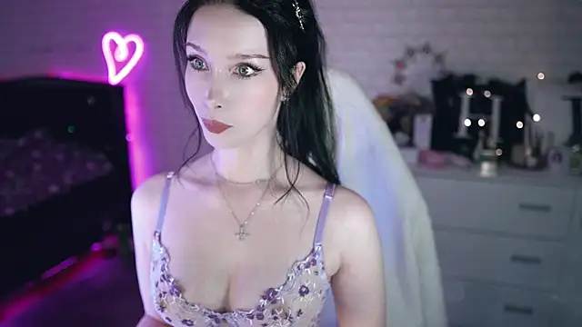 Snapshot of _Uindi_ chatting on 03/18/25, 07:08 Uindi online show from 03/18/25, 07:08