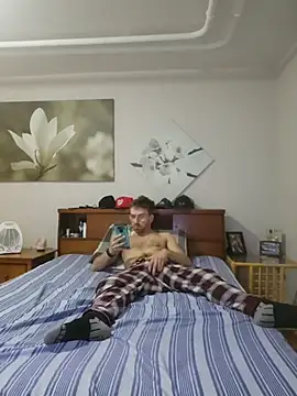 Snapshot of DoctorPearl chatting on 10/25/25, 12:29 DoctorPearl online show from 10/25/25, 12:29