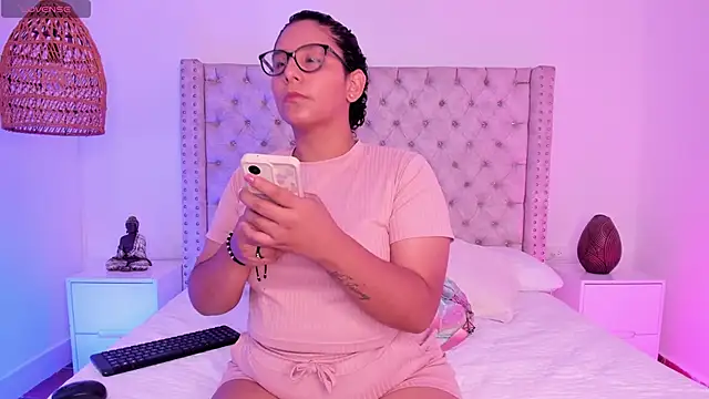 DanielleEvans  online show from 03/06/25, 11:25