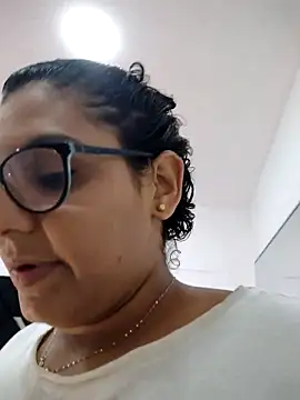 DanielleEvans  online show from 03/09/25, 11:14