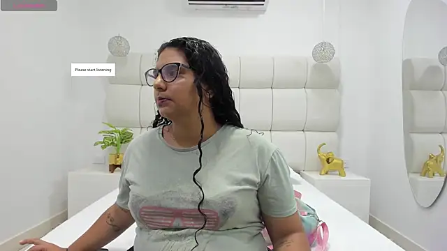 DanielleEvans  online show from 11/06/25, 11:22