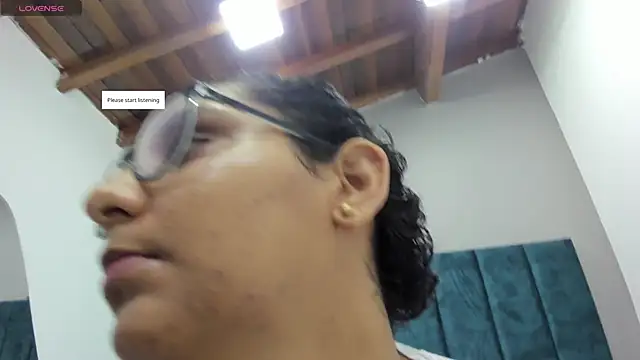 DanielleEvans  online show from 12/05/25, 11:19