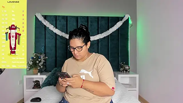 DanielleEvans  online show from 01/06/26, 11:14