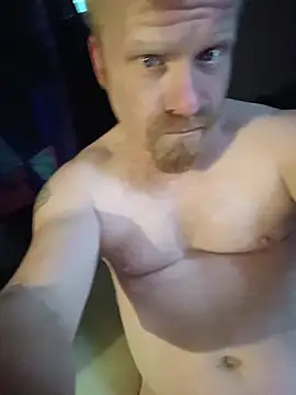 Snapshot of cockycummer chatting on 06/17/26, 01:56 cockycummer online show from 06/17/26, 01:56
