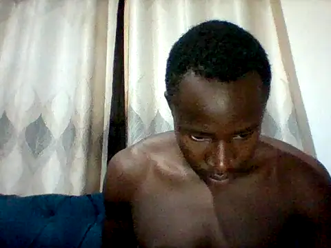 Snapshot of mclntz_bbc chatting on 05/04/26, 01:12 mclntz bbc online show from 05/04/26, 01:12
