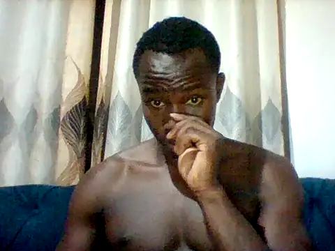 Snapshot of mclntz_bbc chatting on 05/05/26, 03:14 mclntz bbc online show from 05/05/26, 03:14