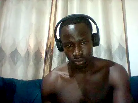 Snapshot of mclntz_bbc chatting on 06/15/26, 01:35 mclntz bbc online show from 06/15/26, 01:35