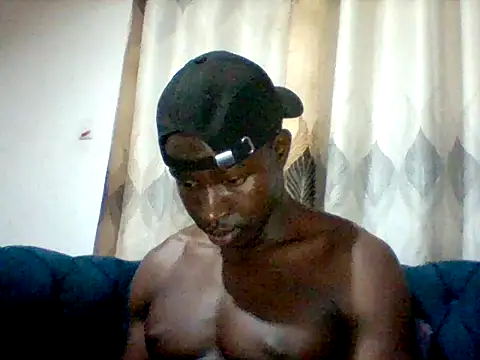 Snapshot of mclntz_bbc chatting on 08/03/26, 07:39 mclntz bbc online show from 08/03/26, 07:39