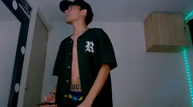 Samuel Suarez online show from 12/20/24, 05:25