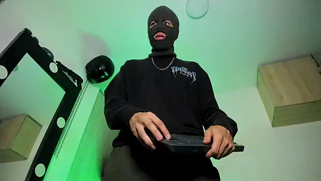 Samuel Suarez online show from 10/01/25, 02:17