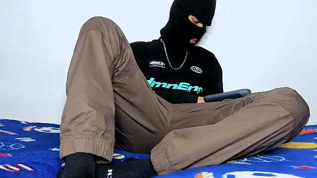 Samuel Suarez online show from 10/30/25, 04:25