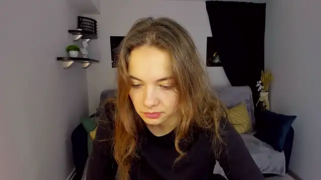 KristinaLoison online show from 01/04/25, 08:06