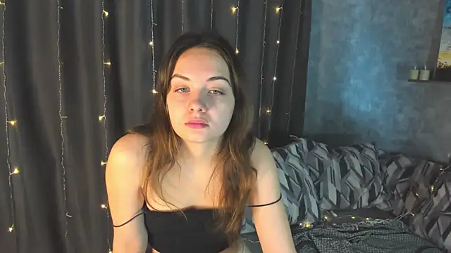 KristinaLoison online show from 02/12/25, 06:40