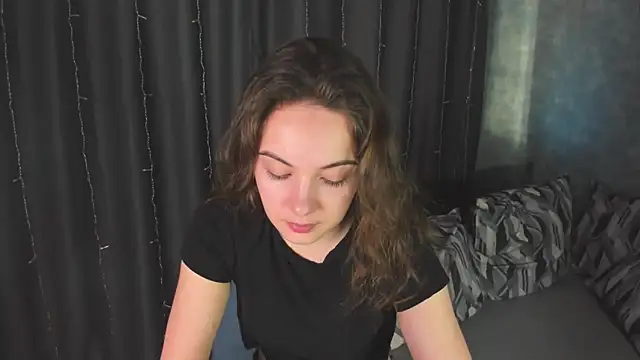 KristinaLoison online show from 03/07/25, 01:51