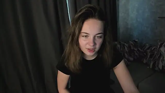 Snapshot of KristinaLoison chatting on 05/19/26, 03:40 KristinaLoison online show from 05/19/26, 03:40