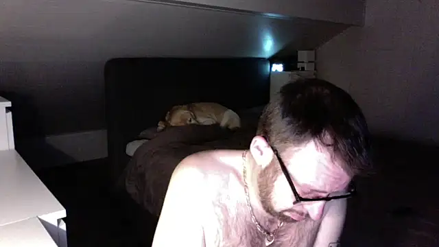 Snapshot of FABIOGLASSES chatting on 12/08/24, 01:46 FABIOGLASSES online show from 12/08/24, 01:46