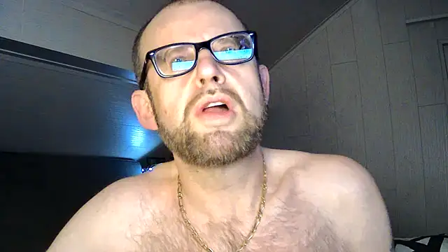 Snapshot of FABIOGLASSES chatting on 10/08/25, 12:08 FABIOGLASSES online show from 10/08/25, 12:08