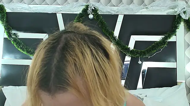 Snapshot of katya_kozlov chatting on 01/08/25, 09:21 katya kozlov online show from 01/08/25, 09:21