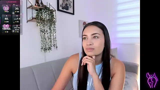 aisha es online show from 01/13/26, 08:36