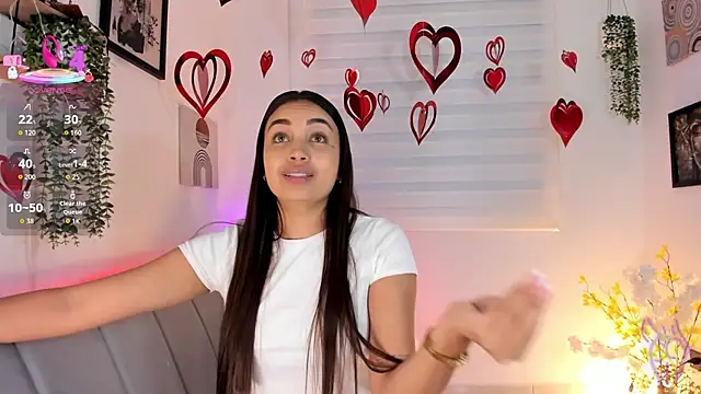 aisha es online show from 02/13/26, 10:17