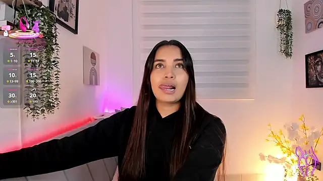 aisha es online show from 02/23/26, 11:02