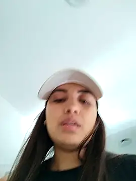 aisha es online show from 02/26/26, 09:25