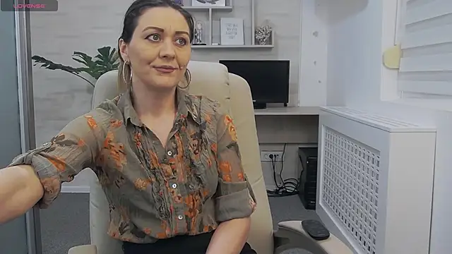 EllaMilf  online show from 01/23/25, 12:41