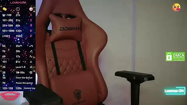 Snapshot of Goddes_Queen chatting on 10/03/25, 01:52 Goddes Queen online show from 10/03/25, 01:52