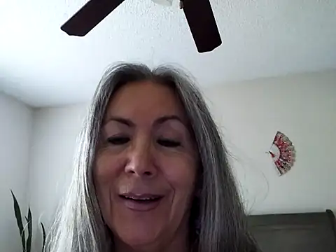 Snapshot of EvaRobinson chatting on 05/11/26, 05:10 EvaRobinson online show from 05/11/26, 05:10