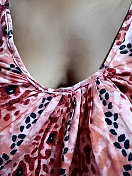 Snapshot of DEPALI09 chatting on 11/02/25, 08:00 DEPALI09 online show from 11/02/25, 08:00