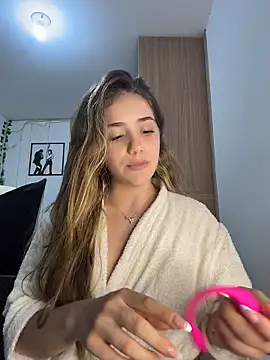 ShelbyHagen online show from 10/30/25, 10:21