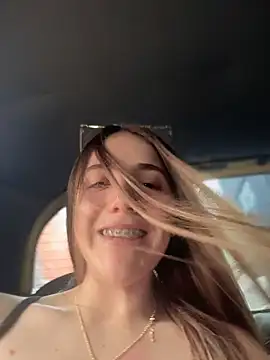 ShelbyHagen online show from 11/16/25, 09:31