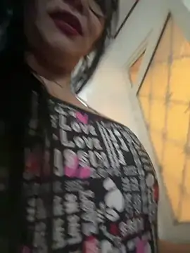 kelly dirty  online show from 02/25/25, 05:36