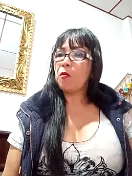 kelly dirty  online show from 03/25/26, 09:32