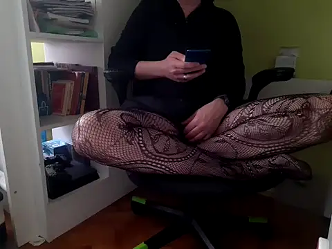 feathersify online show from 04/21/26, 06:52