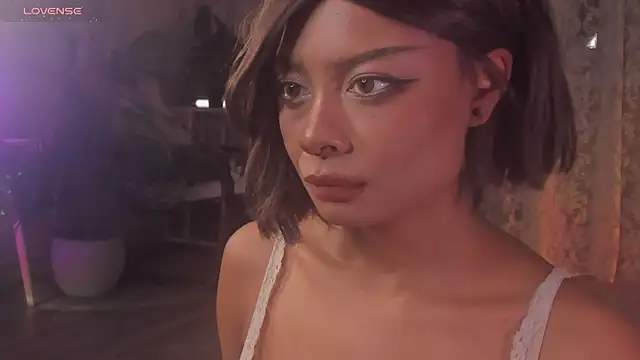 Snapshot of Ana_Peachy_ chatting on 10/30/25, 10:54 Ana Peachy online show from 10/30/25, 10:54