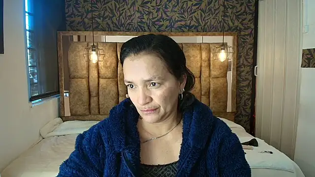 Snapshot of MarilynMiilf_ chatting on 06/10/26, 07:35 MarilynMiilf online show from 06/10/26, 07:35