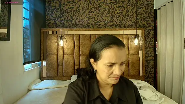 Snapshot of MarilynMiilf_ chatting on 06/12/26, 07:24 MarilynMiilf online show from 06/12/26, 07:24
