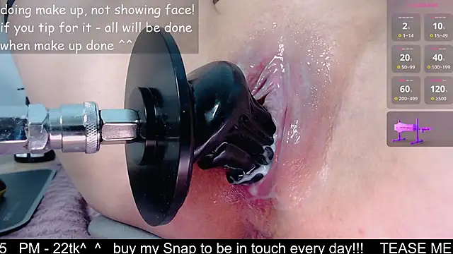 kitty alika online show from 11/20/25, 12:05