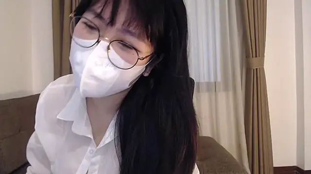 Onee-Chew online show from 11/04/25, 03:49