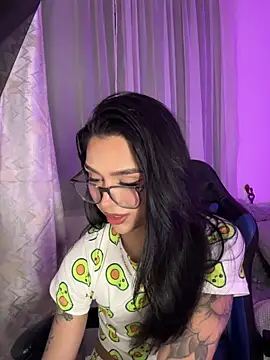 Samantha Bernardo online show from 04/20/26, 04:26