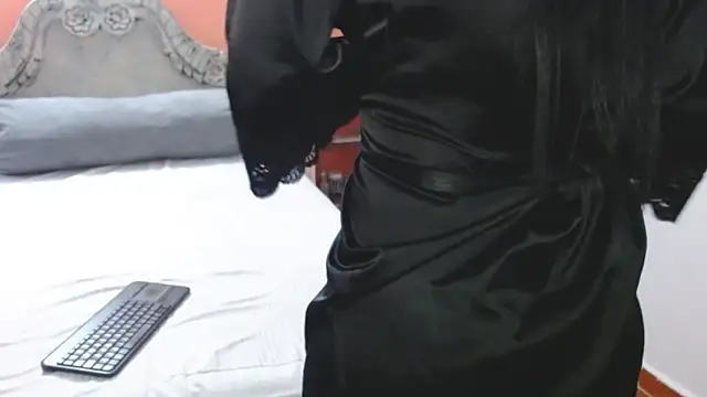 Snapshot of _EvaQueen chatting on 02/04/25, 09:31 EvaQueen online show from 02/04/25, 09:31