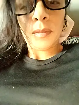 Snapshot of _EvaQueen chatting on 11/13/25, 10:08 EvaQueen online show from 11/13/25, 10:08