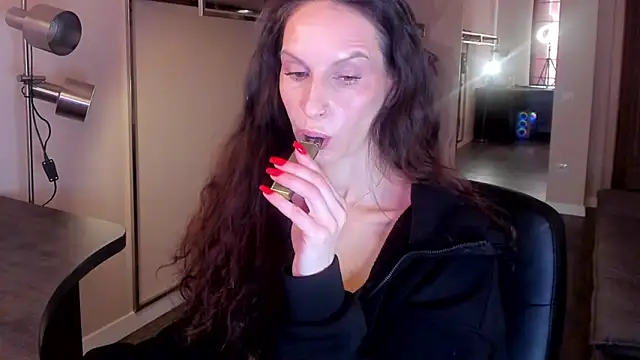 Mila Anders online show from 03/10/26, 05:45