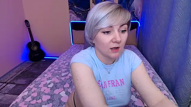 BlondPearl online show from 09/14/25, 08:30