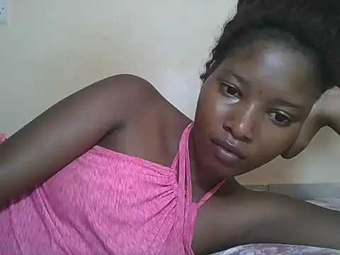 Snapshot of sexyjanett chatting on 01/17/26, 05:01 sexyjanett online show from 01/17/26, 05:01