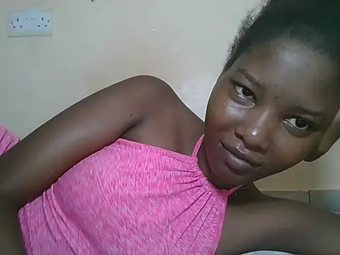 Snapshot of sexyjanett chatting on 02/03/26, 04:43 sexyjanett online show from 02/03/26, 04:43